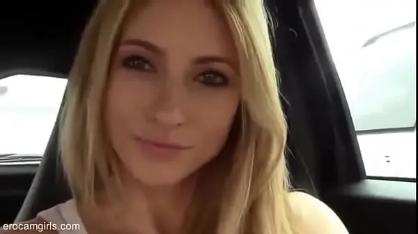 Nouveau Blondy fille chaude devenue sauvage et se masturber dans la voituretop Tube