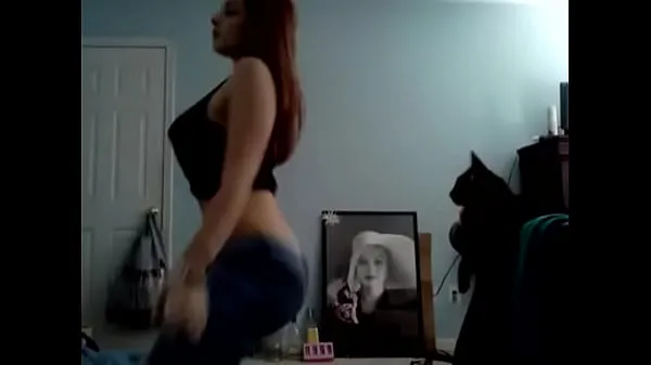 Millie Acera Twerking my ass while playing with my pussy أنبوب علوي جديد