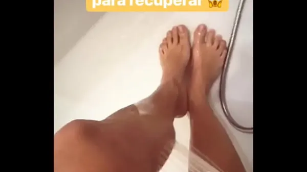 Tubo superior Video Instagram Irene Junquera reflejo ducha fresco