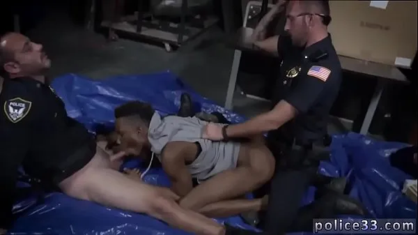 Novo Sexo gay de policiais e policiais fodendo histórias de meninos Breaking and Entering tubo superior