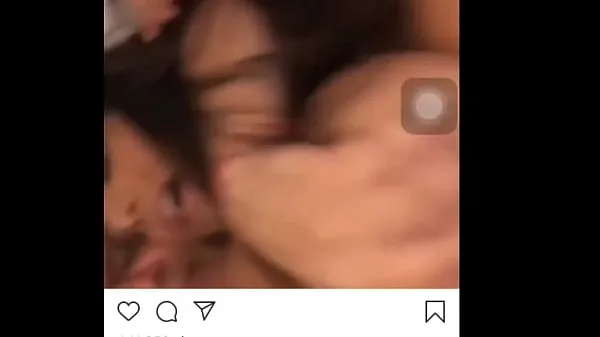 Frisches Poonam Pandeys gelöschter Instagram-Post fickt mit einem FanTop-Tube