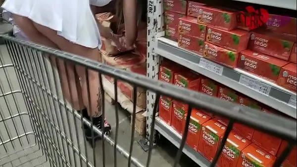 Ống mới Fui junto com o corno do marido no Supermercado fazer um vídeo de exibicionismo - flashing, estava com um micro vestido branco molinho, uma calcinha de rendinha enfiadinha na bucetinha. att. Cristina Almeida hàng đầu