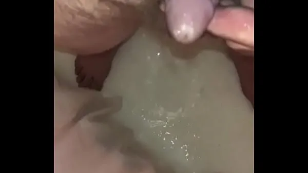 Färskt Small Dick Peeing in Shower topprör