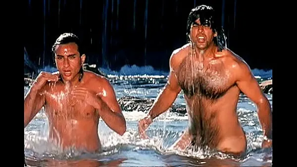 Akshay Kumar, Saif Ali Khan caught without Underwear أنبوب علوي جديد