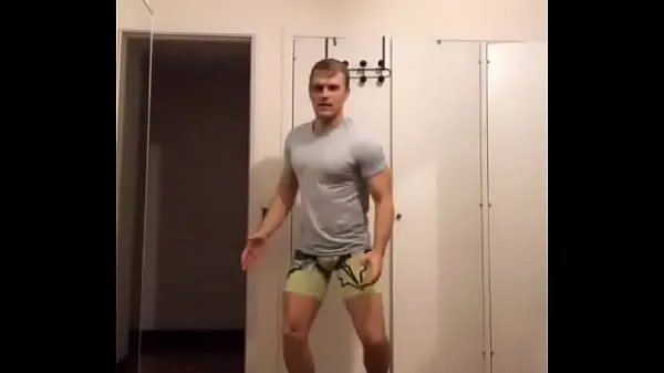 Friss Muscle Hotboy dancing felső cső