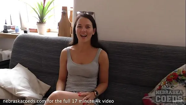 Świeża young looking 23yo santana does her first ever casting couch górna rura