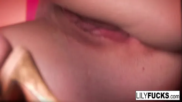 Fresh Sexy Lily Loves To Play With Her Wet Pussy And Tight Ass top Tube