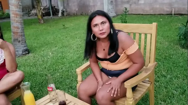 ताज़ा Fine Salvadorian babe upskirt शीर्ष ट्यूब