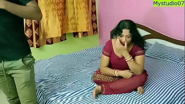 Desi bhabhi needs more sex! Her boyfriend cant fuck أنبوب علوي جديد