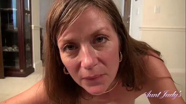 Nouveau Votre belle-tante MILF à la chatte poilue de 43 ans suce votre bite et vous laisse la baiser (Isabella - POV virtueltop Tube