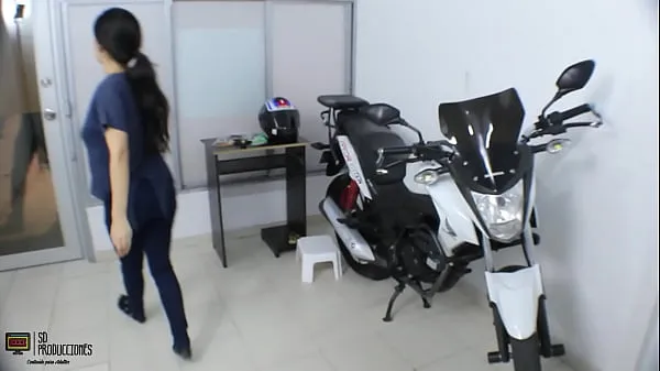 Ống mới Horny latina fucks mechanic FULL STORY hàng đầu