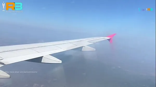 Tuore Realizador Baiano Viajando com duas hotwifes e exibindo e fudendo em todos os locais, Video no Avião. Menage em avião . RB brazilian Bull. threesome with hotwife on the plane interracial yläputki