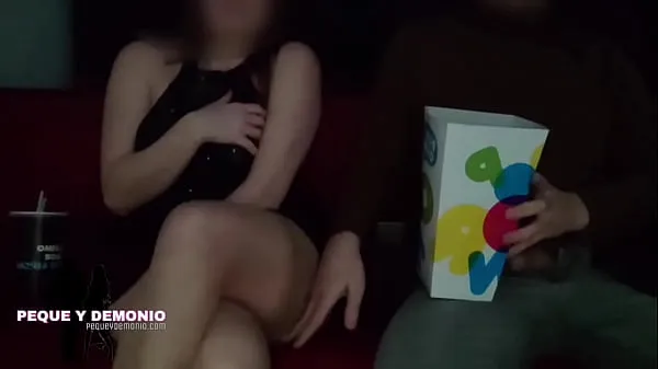 Ống mới GROPED BY A STRANGER IN THE CINEMA... HE GOT MY PUSSY WET AND LET ME MASTURBATE IN PUBLIC hàng đầu