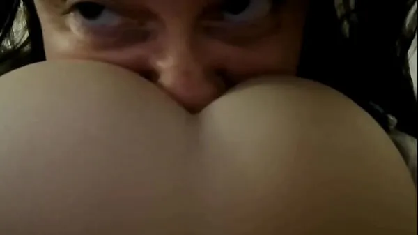 Φρέσκο ​​My friend puts her ass on my face and fills me with farts 4K top Tube