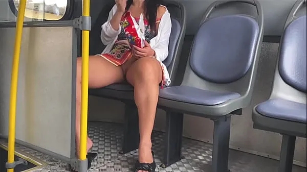 Friss 18-year-old stepdaughter showing off on bus without panties felső cső