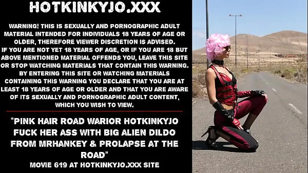 Pink hair road warior Hotkinkyjo fuck her ass with big alien dildo from mrhankey & prolapse at the road Tiub teratas segar