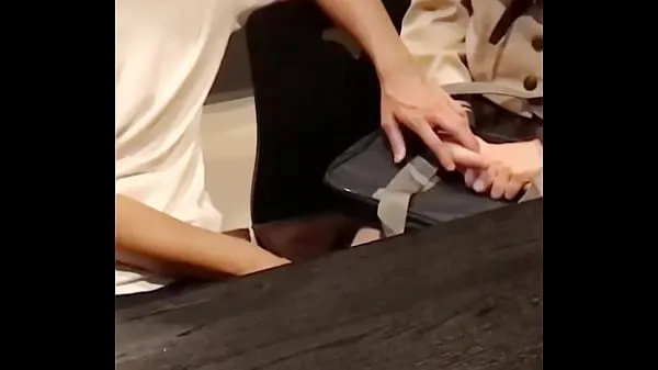 新鲜阴道高潮/体内射精]“对不起……！高潮！！” 一个有弱点的年轻女子。 回应无法否认的被禁止的欲望顶部管