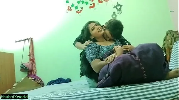 Novo Nova esposa bengali primeira noite de sexo! Com conversa clara tubo superior