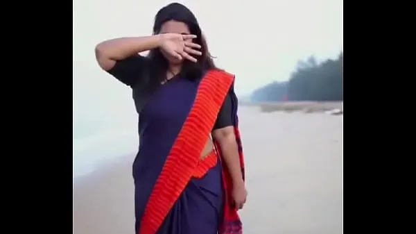 تازہ New hot and sensational Kerala mallu model in outdoor photoshoot ٹاپ ٹیوب