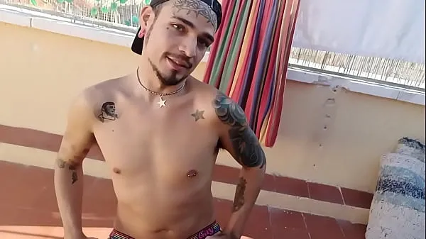 Tubo superior 2 SUPER HOT TWINKS FUCK ME HARD ON MY TERRACE LIKE PROFESSIONALS fresco