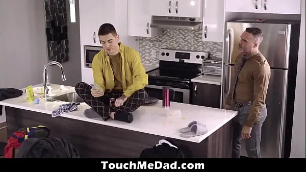 新品のStepson Is Very Lazy to Clean His Own Mess so Stepdad Teaches Him a Fucking Lesson - Touchmedadトップチューブ