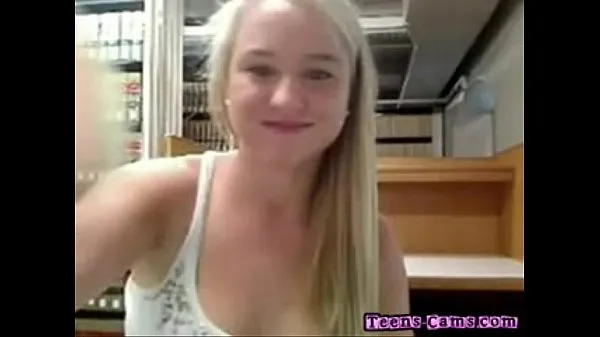 Frisches Sexy Blonde Busty Teen masturbiert in der öffentlichen BibliothekTop-Tube